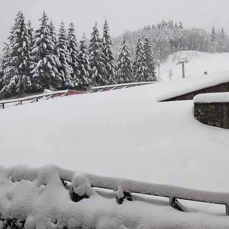 Appartamento trilocale sulle piste da sci Abetone Esterno foto